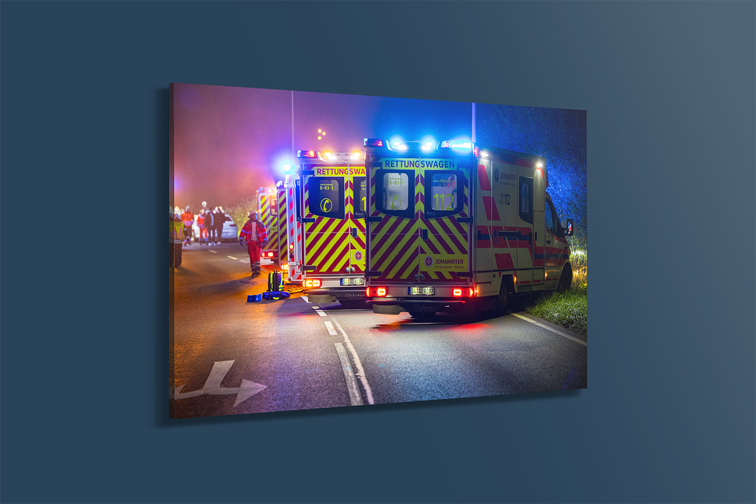 Rettungswagen in der Nacht (Acryl)