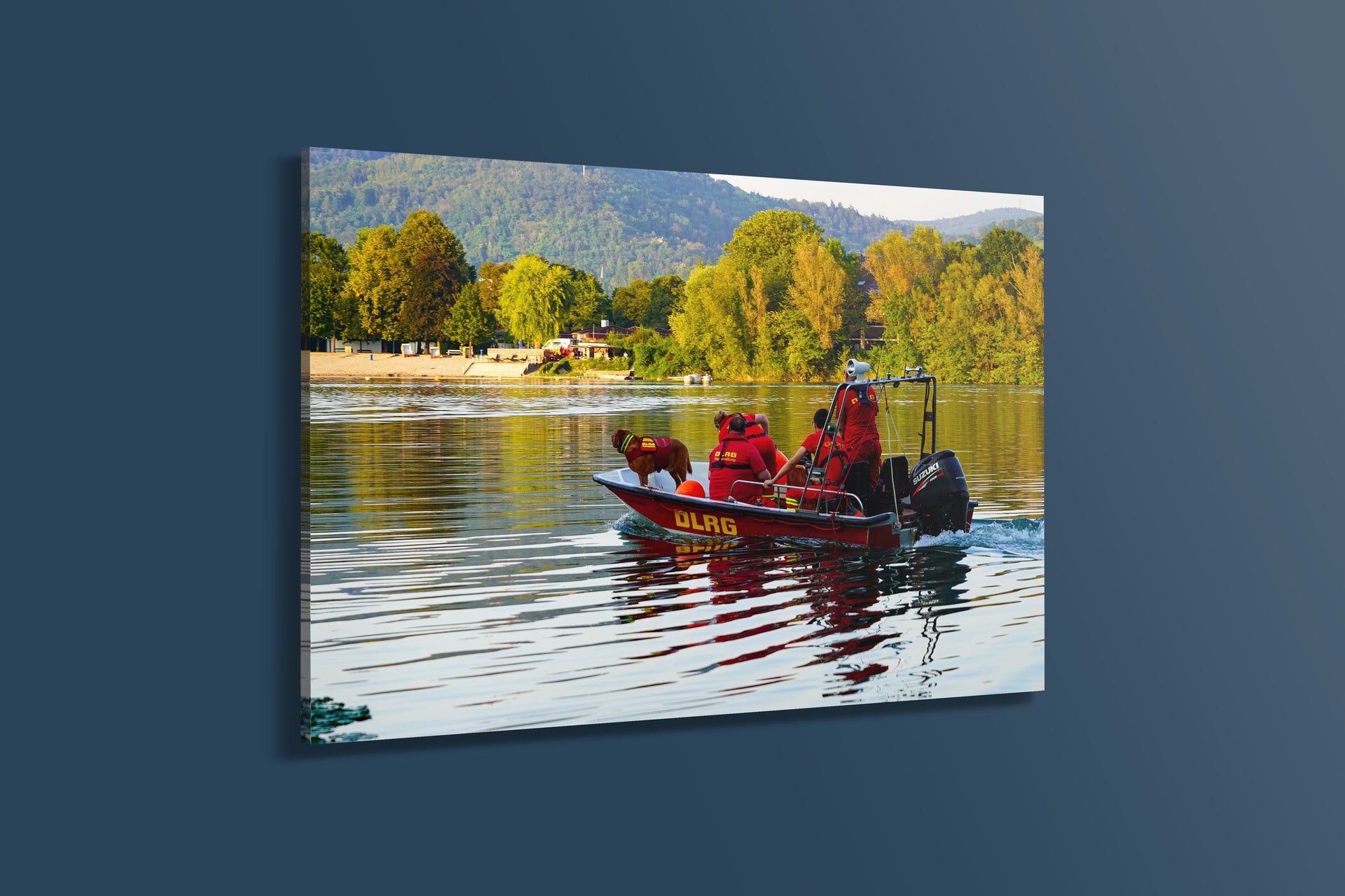 DLRG-Einsatz auf dem Wasser mit Suchhund (Acryl)