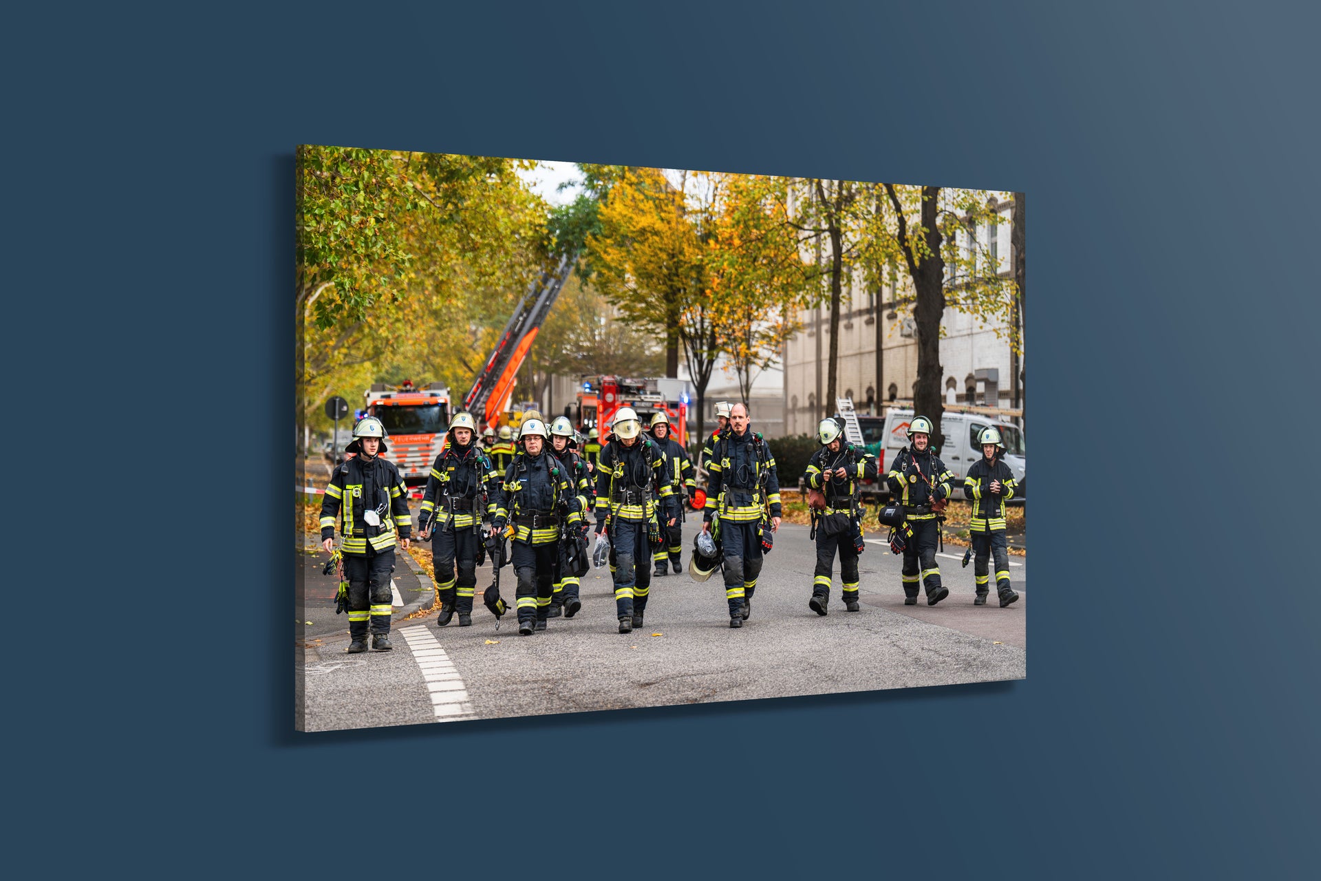 Feuerwehr Wiesbaden nach Großeinsatz (Acryl)