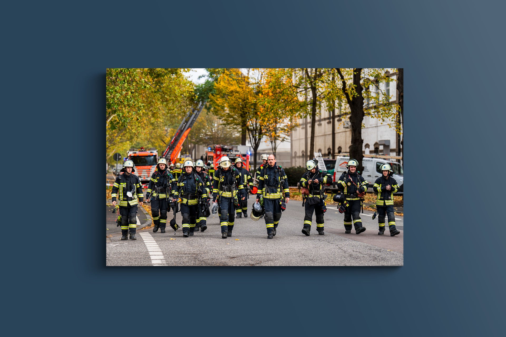 Feuerwehr Wiesbaden nach Großeinsatz (Acryl)