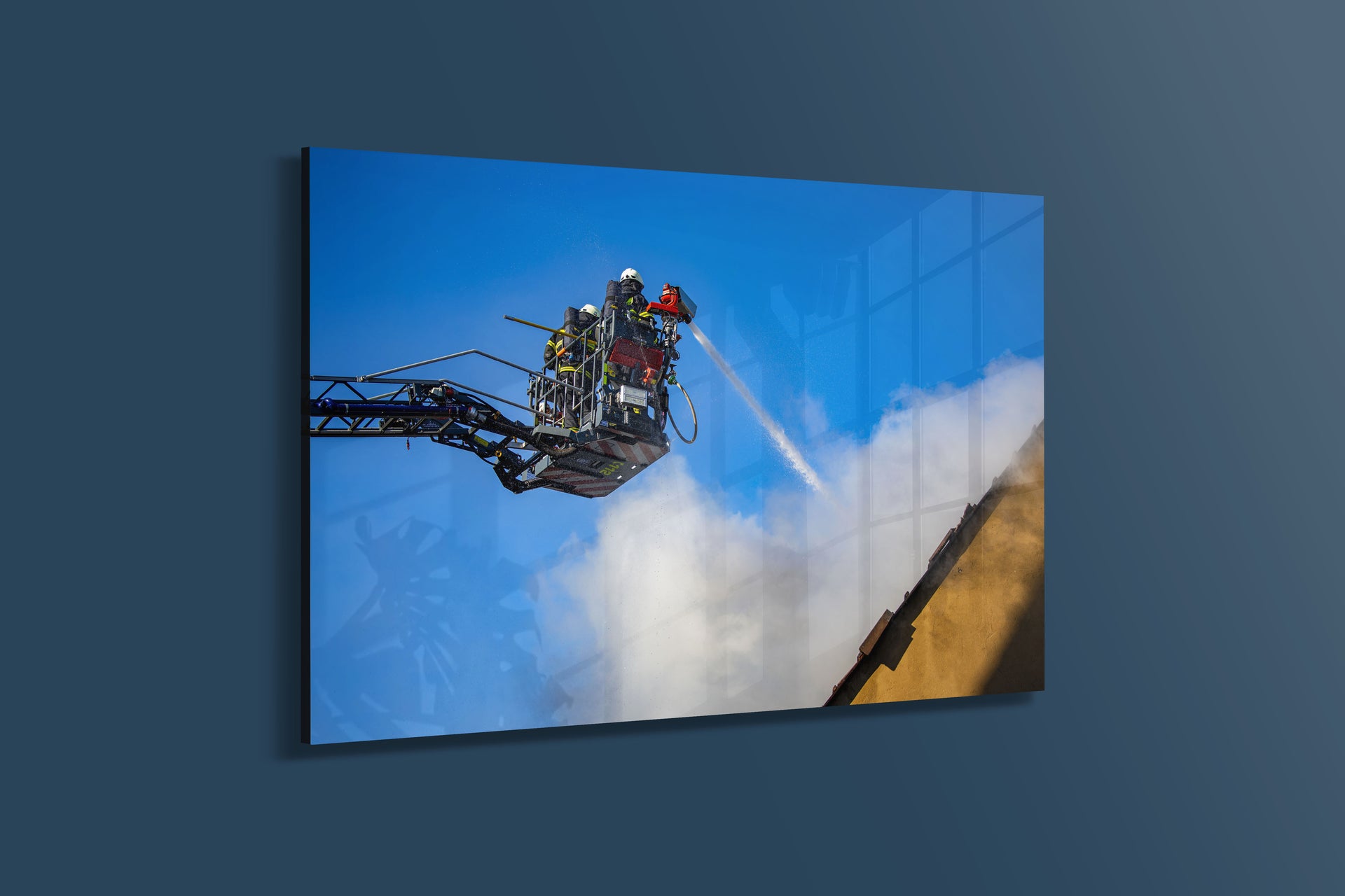 Wohnhausbrand Oberthausen: Drehleiter-Einsatz Feuerwehr (Alu-Dibond)