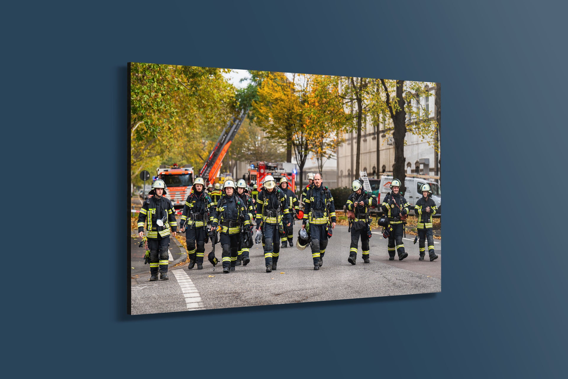 Feuerwehr Wiesbaden nach Großeinsatz (Alu-Dibond)