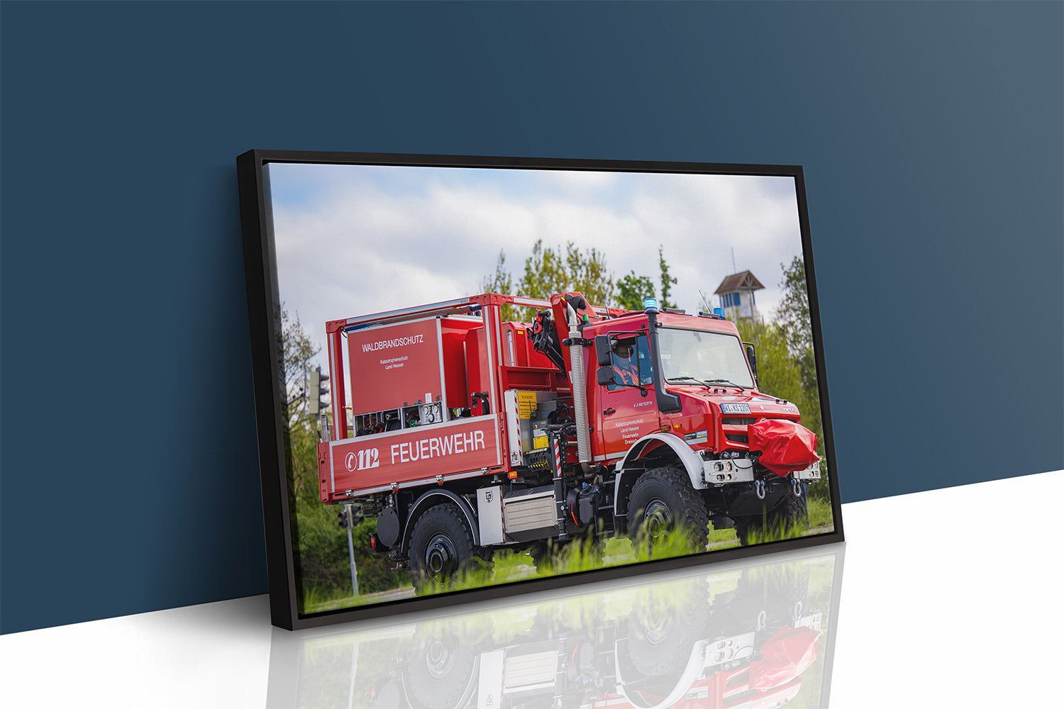 Waldbrandübung „Bulau Blaze“ – Spezialfahrzeug im Einsatz (Gerahmtes Bild)