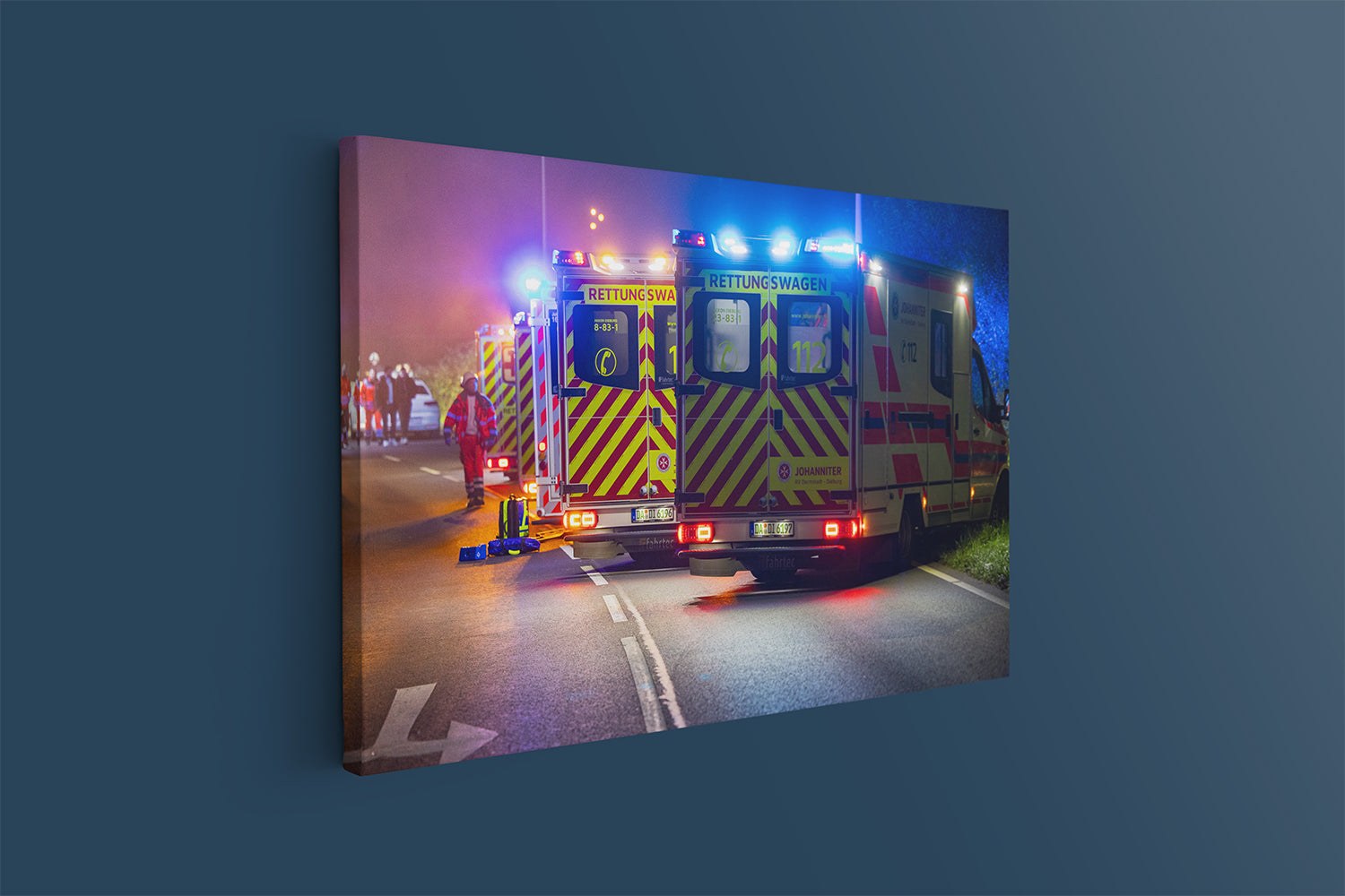 Rettungswagen in der Nacht (Leinwand)